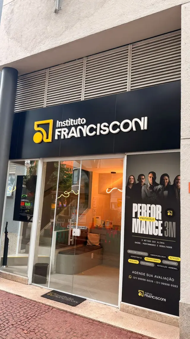 Fachada do Instituto Francisconi no Shopping DownTown